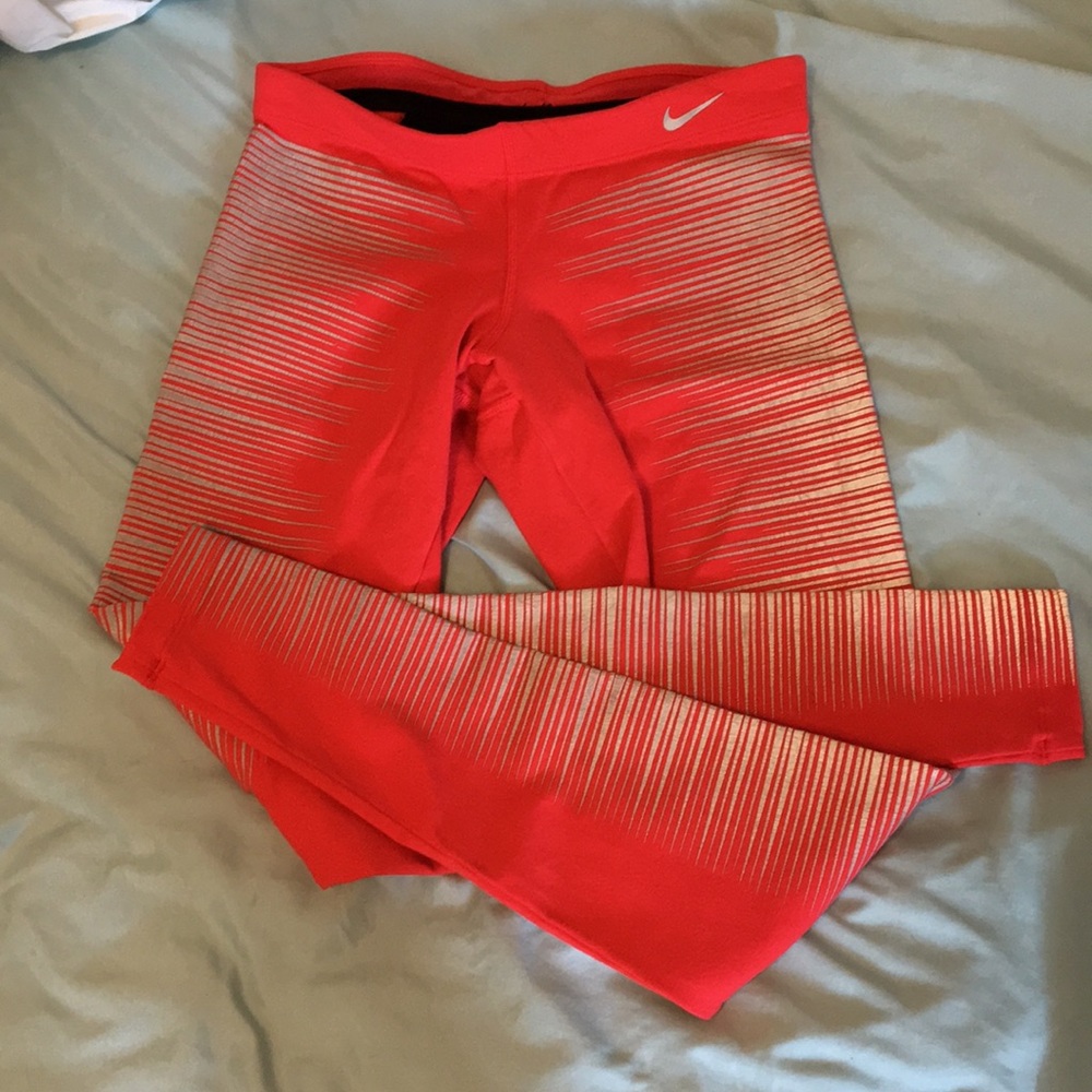 Nike reflective leggings